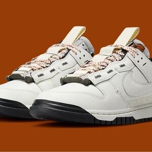 Nike Men's White and Black Sneakers